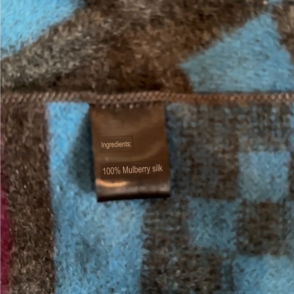 Light of Snow NWT Mulberry Silk Scarf Blue Gray Maroon Geometric Print Fringe - Picture 6 of 13